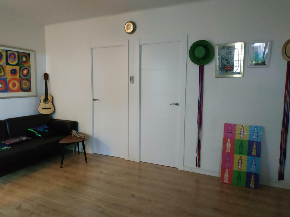 Apartment Barca 1 Camp Nou L'Hospitalet de Llobregat Bagian luar foto